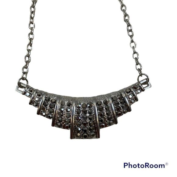 New without Tags Silver and Grey Rhinestone Necklace - Picture 3 of 6